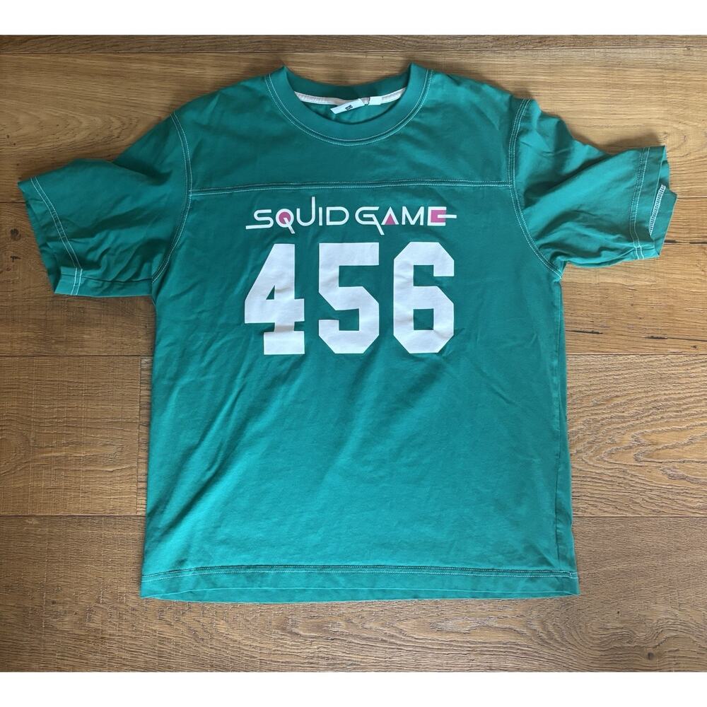 Officially Licensed Squid Game Player 456 t shirt Netflix GU collaboration Sz M